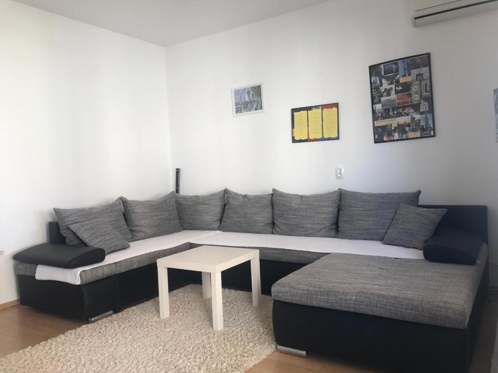 Apartments Vojin Trogir Zewnętrze zdjęcie