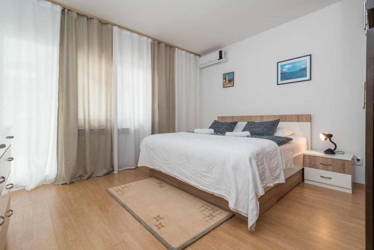 Apartments Vojin Trogir Zewnętrze zdjęcie